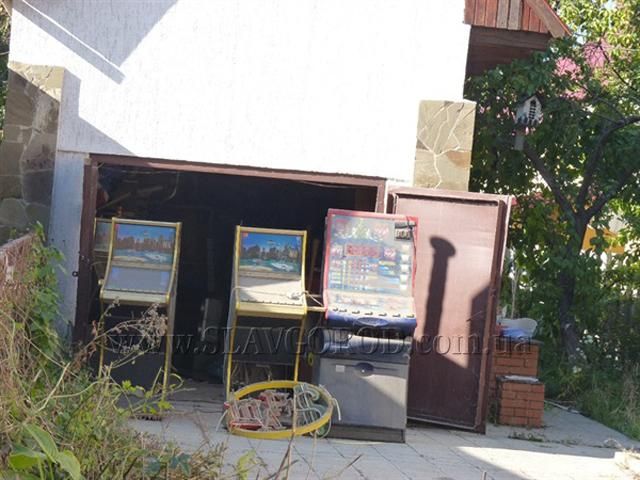 Суд відпустив регіонала зі Слов’янська під заставу у 90 тисяч Суд відпустив регіонала зі Слов’янська під заставу у 90 тисяч