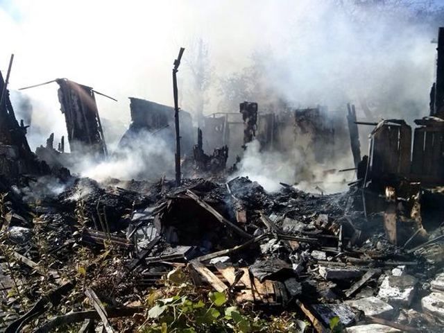 На Донеччині загинув один мирний житель, — соцмережі (Фото) На Донеччині загинув один мирний житель, — соцмережі (Фото)