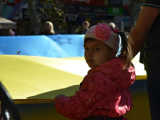 В Николаеве развернули 150-метровый флаг Украины (Фото. Видео)