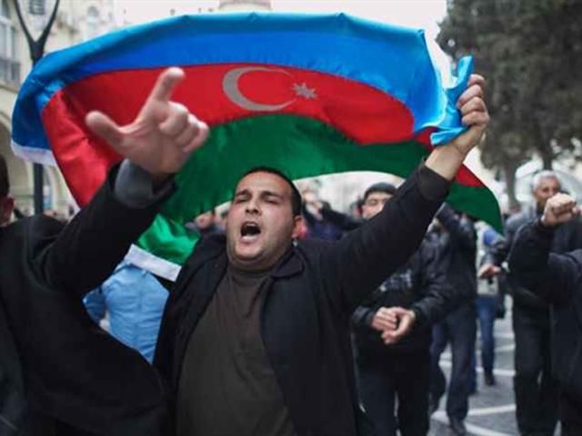 В Азербайджане состоялся митинг против правительства. Граждане требуют интеграции с ЕС В Азербайджане состоялся митинг против правительства. Граждане требуют интеграции с ЕС