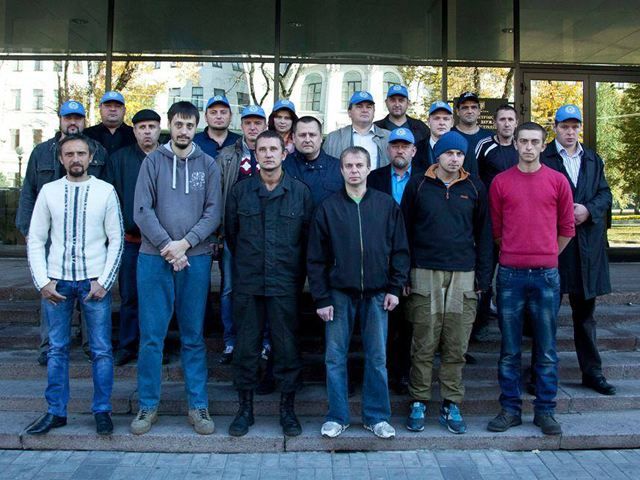 Обнародованы имена освобожденных накануне украинских бойцов (Список) Обнародованы имена освобожденных накануне украинских бойцов (Список)