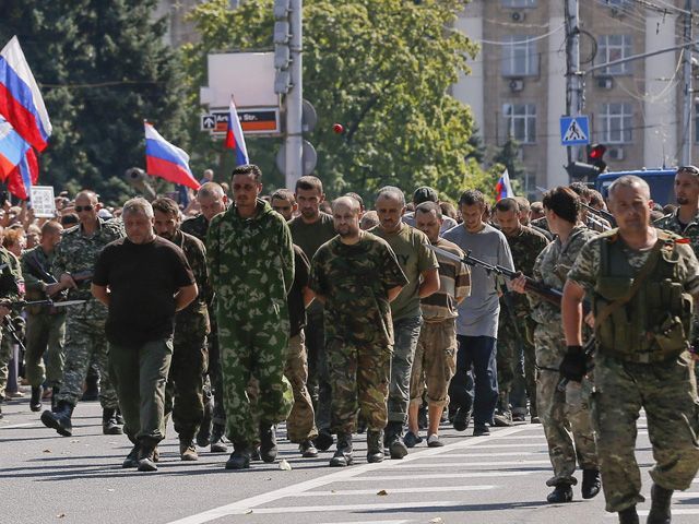 В плену находится 240 украинских военных, остальные - добровольцы, — советник министра обороны