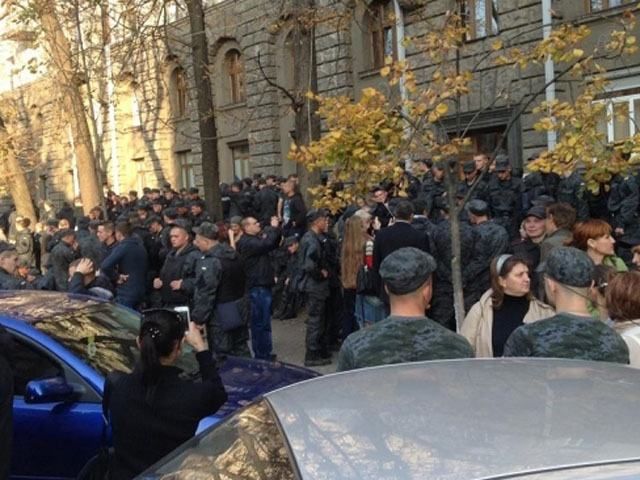 Нацгвардійцям пропонують відпустку замість демобілізації Нацгвардійцям пропонують відпустку замість демобілізації