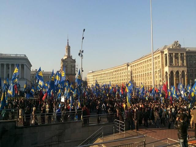 Марш УПА перекрыл движение в центре Киева