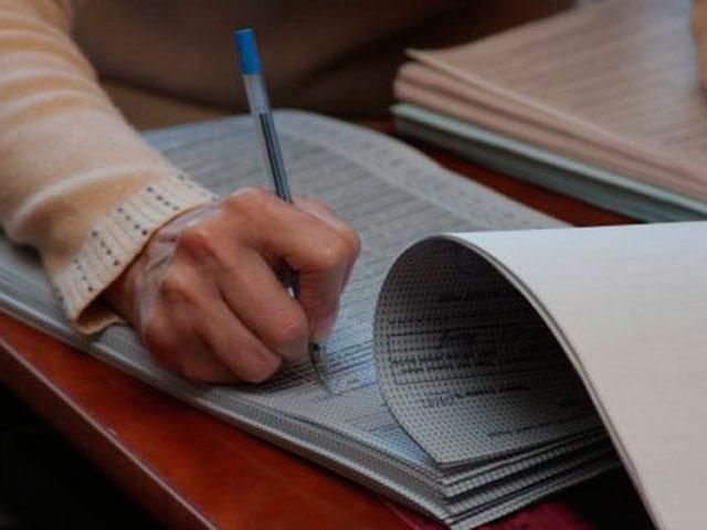 Більше половини членів ОВК були мобілізовані своїми політичними партіями, — Бойко Більше половини членів ОВК були мобілізовані своїми політичними партіями, — Бойко