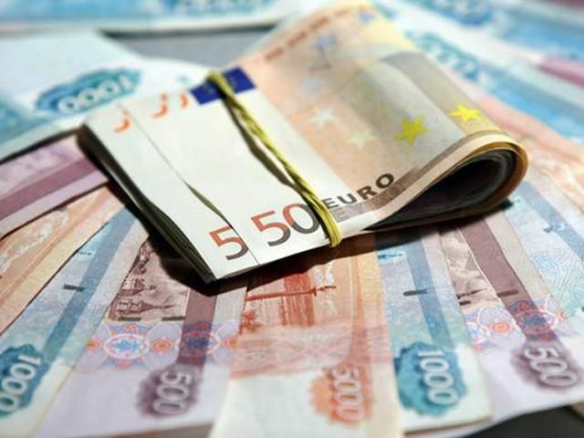 У Росії курс євро сягнув історичного максимуму У Росії курс євро сягнув історичного максимуму