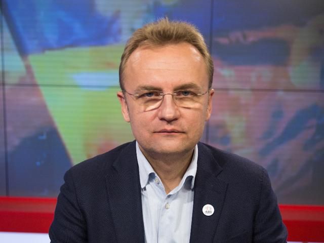 Наши политики — они все прекрасные хамелеоны, — Садовый Наши политики — они все прекрасные хамелеоны, — Садовый