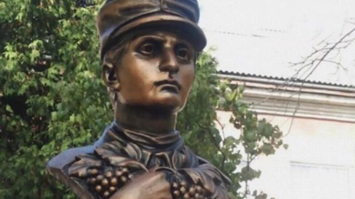 Самые актуальные фото 16 октября: памятник сечевому стрелку, строительство "Стены" Самые актуальные фото 16 октября: памятник сечевому стрелку, строительство "Стены"