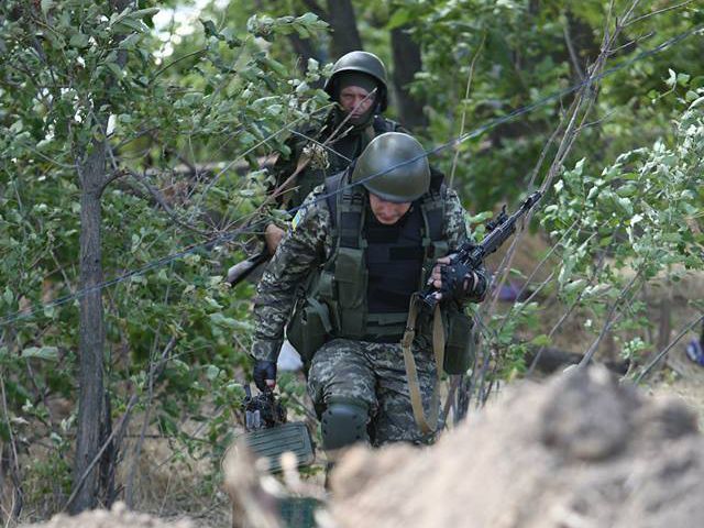 Террористы обстреляли район Трехизбенки из "Градов" Террористы обстреляли район Трехизбенки из "Градов"