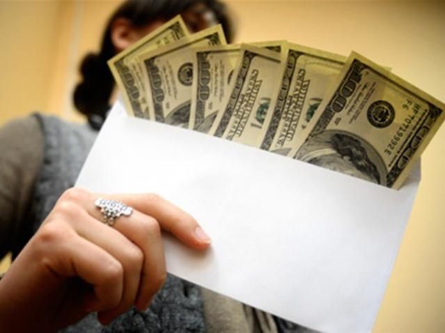 До 80% підприємців виплачує зарплату в конвертах, — Фіскальна служба До 80% підприємців виплачує зарплату в конвертах, — Фіскальна служба