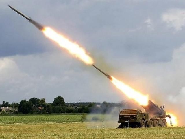 Боевики из "Градов" обстреляли мирных людей в селе в Донецкой области, — СНБО Боевики из "Градов" обстреляли мирных людей в селе в Донецкой области, — СНБО