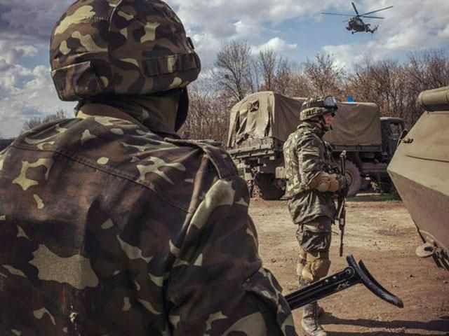 Колони, що їхали на підмогу до Бахмутки, розбили, — боєць із оточення