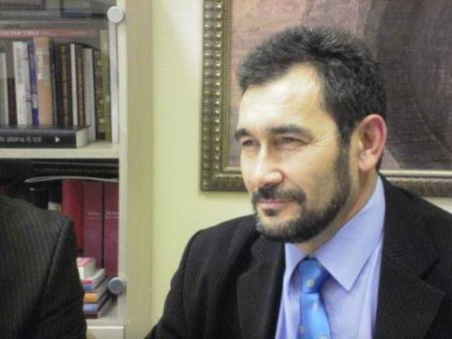 ФСБ посадила в СІЗО кримського татарина, який у травні зустрічав Джемілєва, — Курултай ФСБ посадила в СІЗО кримського татарина, який у травні зустрічав Джемілєва, — Курултай