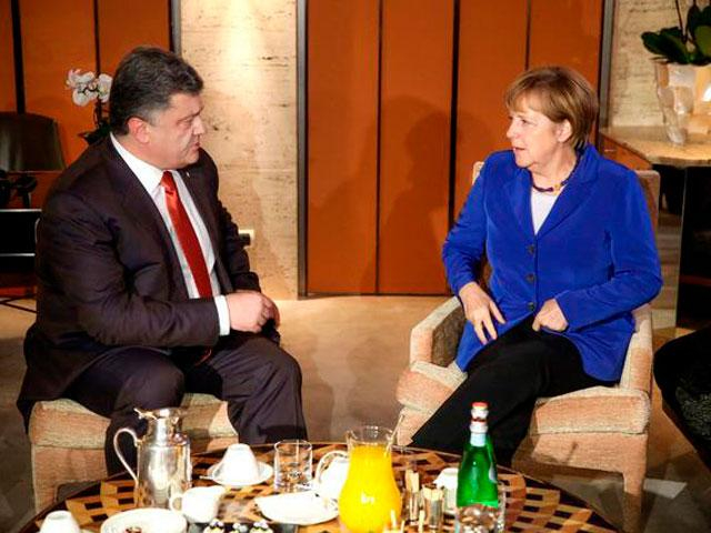 Порошенко говорит, что встреча с Меркель прошла очень хорошо