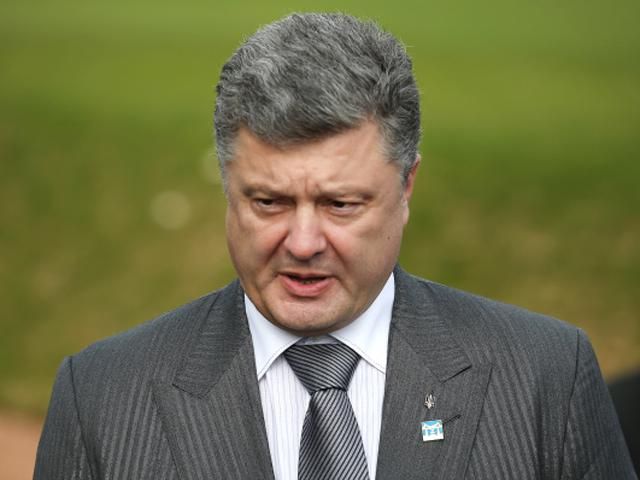 Порошенко уже прибыл на встречу с Путиным Порошенко уже прибыл на встречу с Путиным