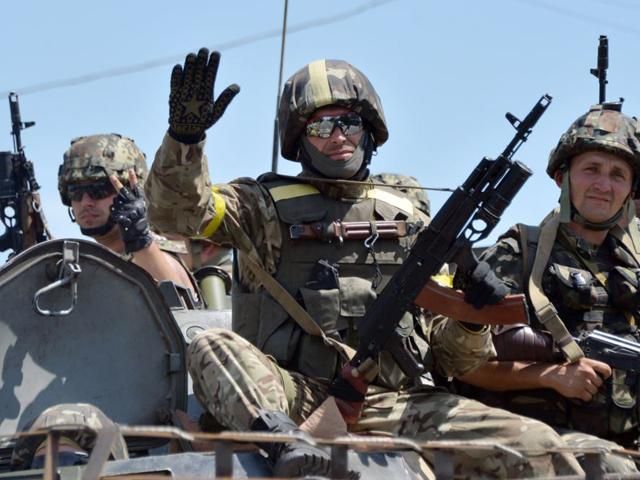 ЦВК просить нардепів ухвалити закон, що дозволить голосувати військовим у зоні АТО ЦВК просить нардепів ухвалити закон, що дозволить голосувати військовим у зоні АТО