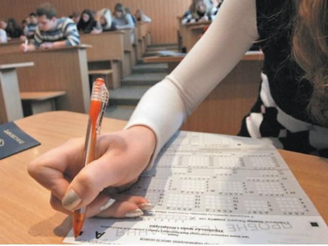 Для украинских абитуриентов хотят ввести тест на способность к обучению