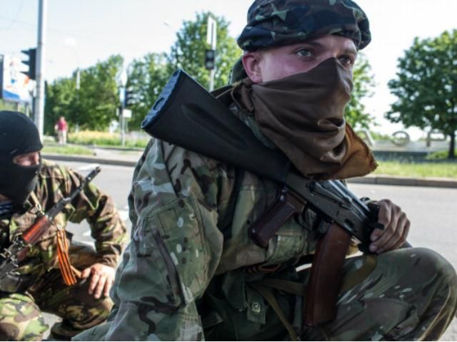 Терористи "ДНР" хочуть створити собі митницю Терористи "ДНР" хочуть створити собі митницю