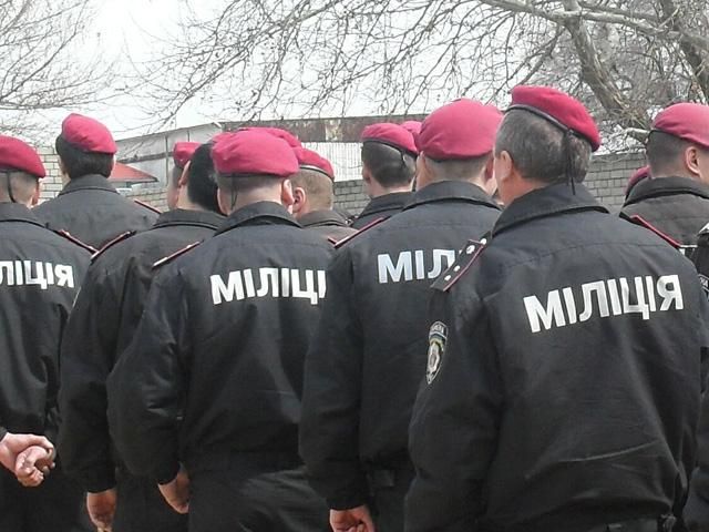 До Ради вже стягується міліція До Ради вже стягується міліція