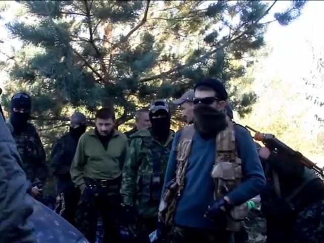 На блокпост до Пісків їде підмога На блокпост до Пісків їде підмога