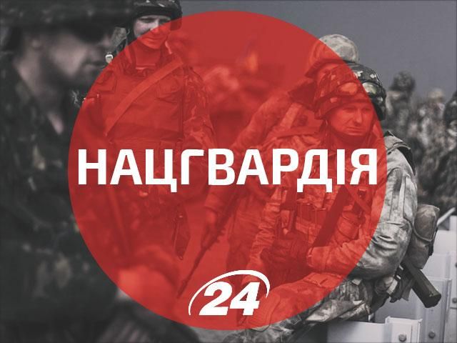 Поблизу Слов'янська Нацгвардія затримала "Мерседес" з чотирма гранатами Поблизу Слов'янська Нацгвардія затримала "Мерседес" з чотирма гранатами