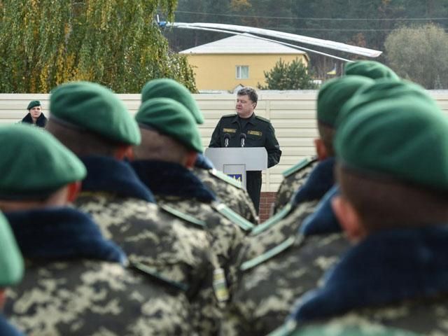 Порошенко заявил, что сделает все, чтобы бойцы АТО проголосовали Порошенко заявил, что сделает все, чтобы бойцы АТО проголосовали