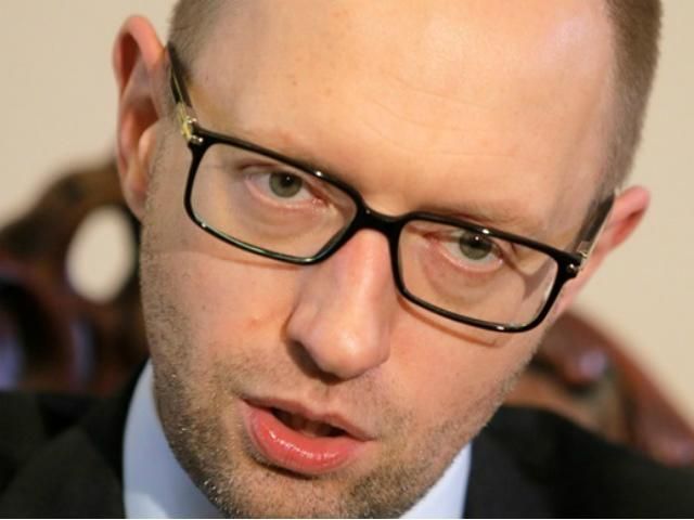 Уряд зарезервував 3,1 млрд доларів для плати за газ, — Яценюк Уряд зарезервував 3,1 млрд доларів для плати за газ, — Яценюк