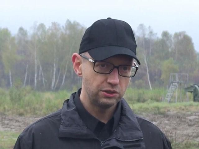 Кошти отримають ті переселенці, які стануть на облік в центрі зайнятості, — Яценюк Кошти отримають ті переселенці, які стануть на облік в центрі зайнятості, — Яценюк