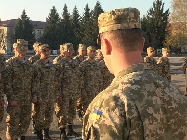 Очередной отряд львовской 80-й аэромобильной бригады отправился на Восток Очередной отряд львовской 80-й аэромобильной бригады отправился на Восток