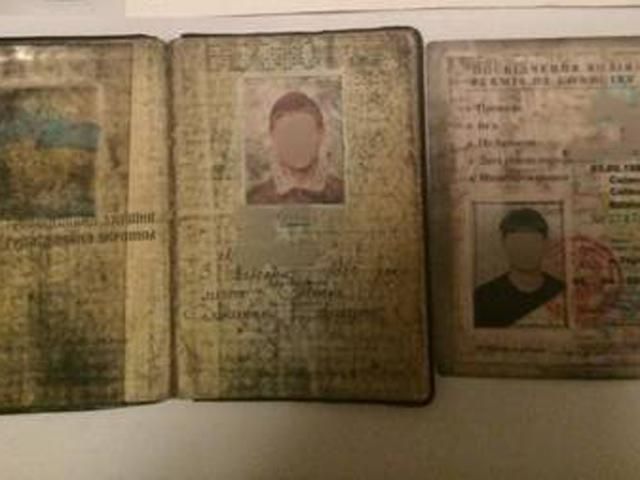 СБУ задержала разведчика террористического батальона "Восток" (Фото) СБУ задержала разведчика террористического батальона "Восток" (Фото)