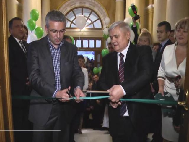 Ощадбанк открыл отделение нового формата Ощадбанк открыл отделение нового формата