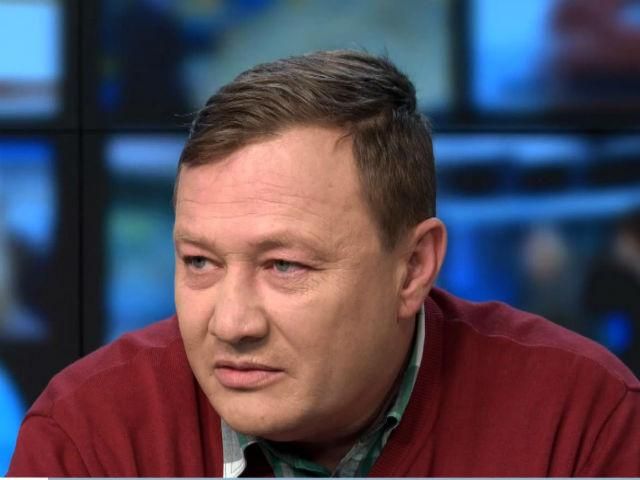 У Криму діти не можуть отримати український паспорт, – президент фундації "Крим" У Криму діти не можуть отримати український паспорт, – президент фундації "Крим"