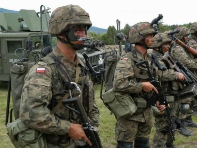 Польша увеличит количество войск на востоке страны