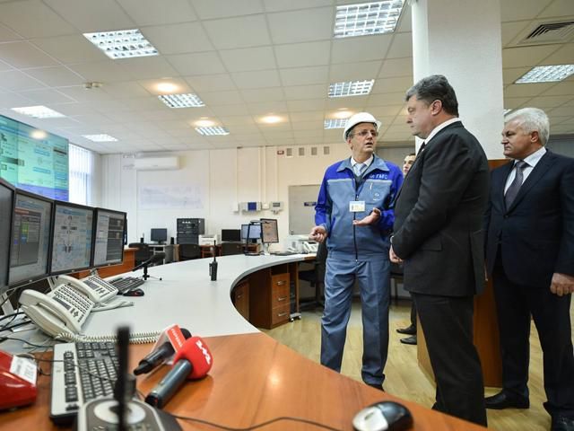 Порошенко запустив два гідроагрегати Дністровської ГАЕС Порошенко запустив два гідроагрегати Дністровської ГАЕС