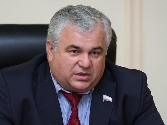 Російські депутати визнають: армія РФ максимально допомагає "Новоросії" Російські депутати визнають: армія РФ максимально допомагає "Новоросії"