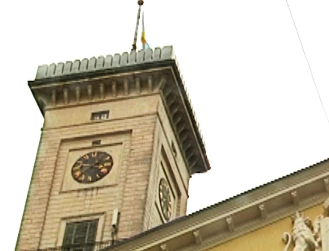 В предвыборную ночь Украина переходит на зимнее время В предвыборную ночь Украина переходит на зимнее время