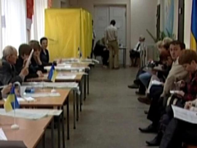 Сьогодні українці обирають новий парламент — без Криму та частини Донбасу Сьогодні українці обирають новий парламент — без Криму та частини Донбасу