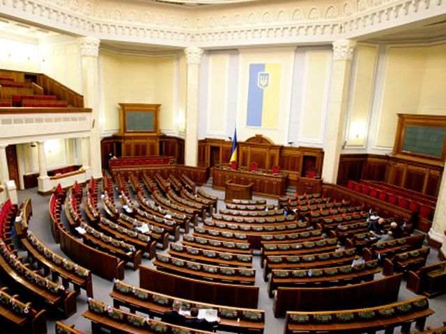 В Украине стартовали парламентские выборы