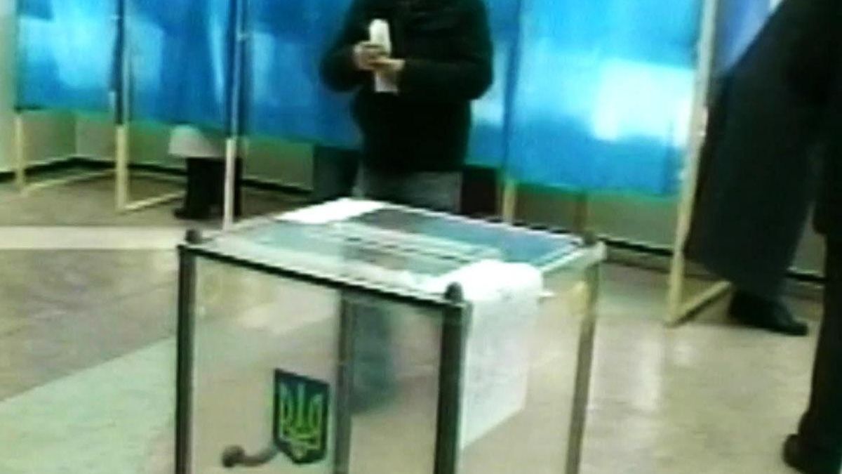 400 тысяч украинцев были вынуждены бежать от войны на Востоке, — ООН 400 тысяч украинцев были вынуждены бежать от войны на Востоке, — ООН