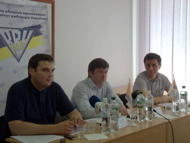 Невідомі напали на керівника Чернігівського відділення КВУ Невідомі напали на керівника Чернігівського відділення КВУ