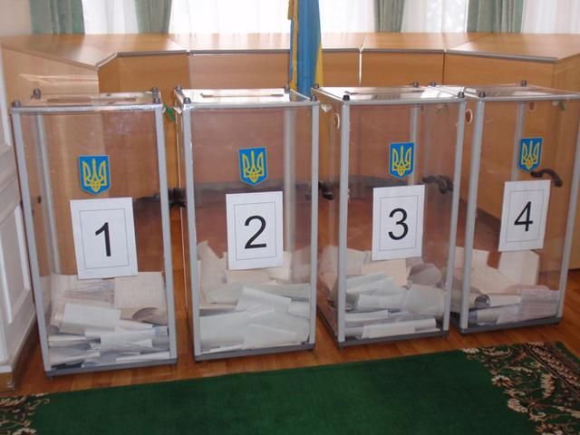 До МВС надійшло 35 повідомлень про підкуп виборців