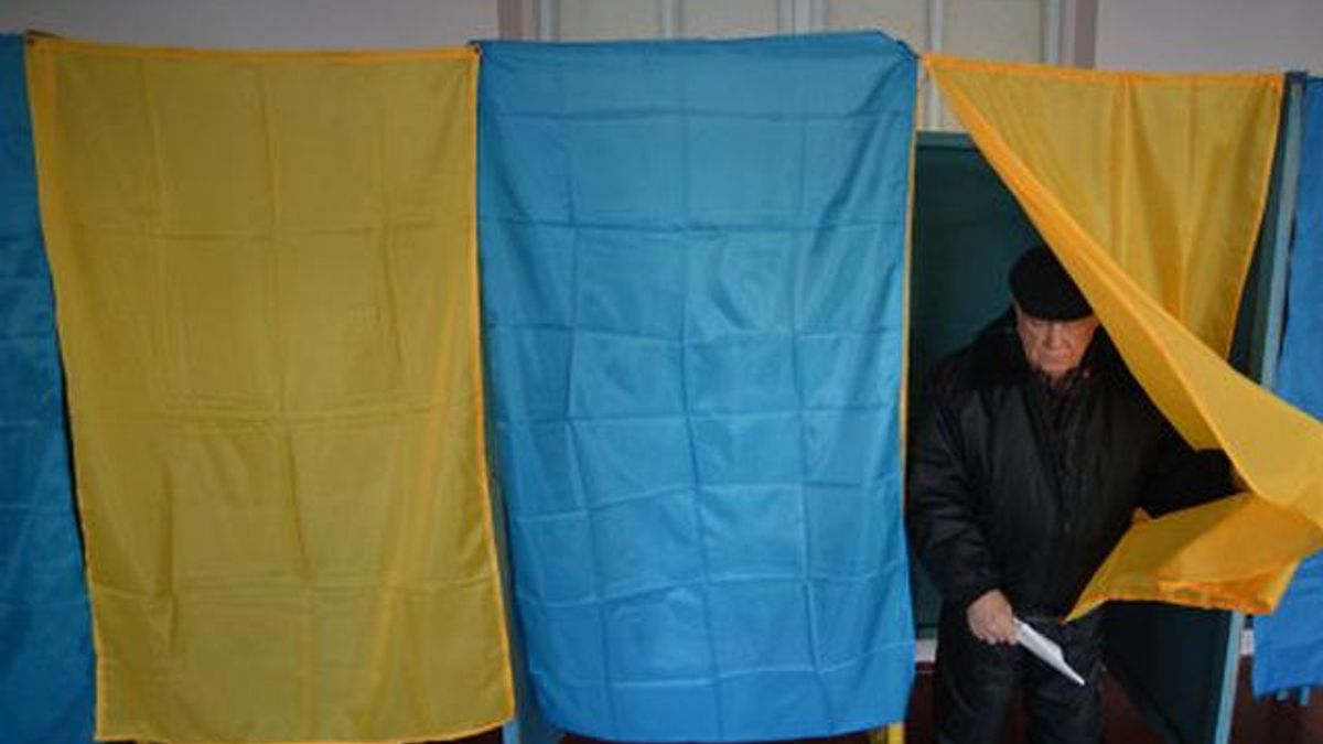 У Москві рекордна явка на дострокових парламентських виборах до ВР У Москві рекордна явка на дострокових парламентських виборах до ВР