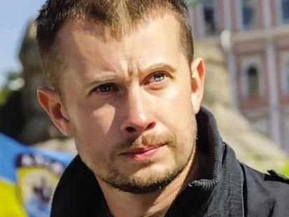 Комбат "Азова" проходит в Раду Комбат "Азова" проходит в Раду