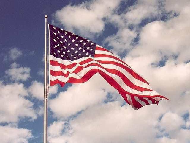 Сенатори закликають США надати Україні оборонну зброю
Сенатори закликають США надати Україні оборонну зброю