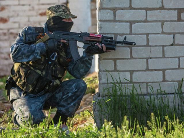 У терористів "ДНР" третю добу тривають "навчання з бойової готовності" У терористів "ДНР" третю добу тривають "навчання з бойової готовності"