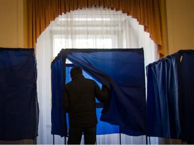 Международные наблюдатели положительно оценили выборы в Раду Международные наблюдатели положительно оценили выборы в Раду