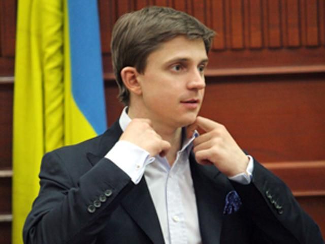 КИУ попросит ЦИК признать недействительными выборы на округах Довгого и Звягильского КИУ попросит ЦИК признать недействительными выборы на округах Довгого и Звягильского