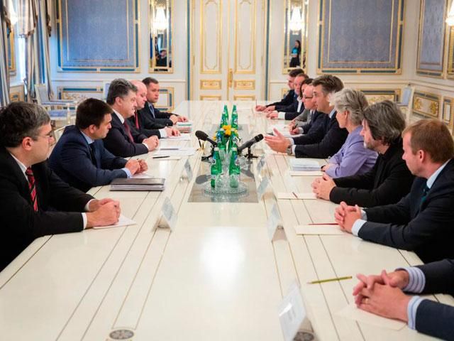 В Европарламенте считают, что выборы соответствуют законодательству и международным стандартам В Европарламенте считают, что выборы соответствуют законодательству и международным стандартам