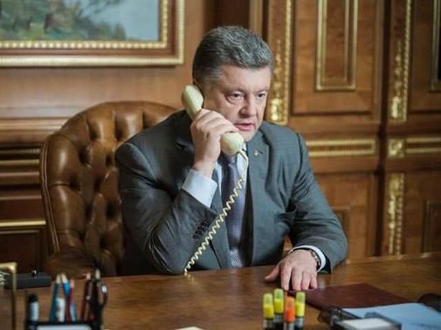 Коморовский пригласил Порошенко в Польшу