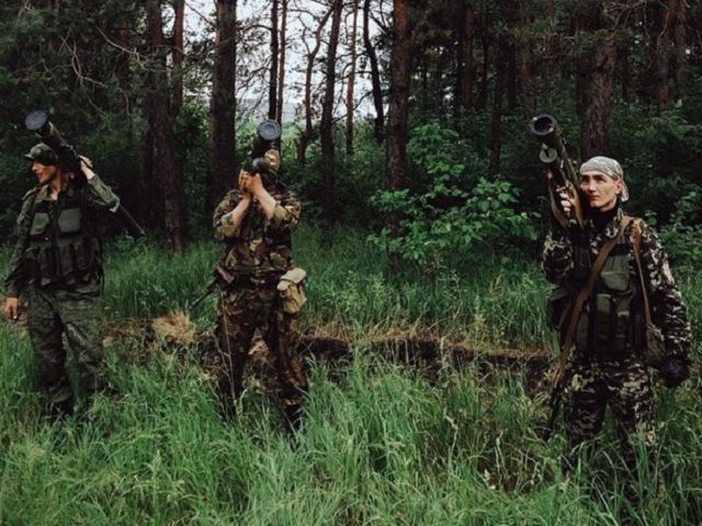 Терористи розстріляли під українськими стягами 2 мешканців Луганщини